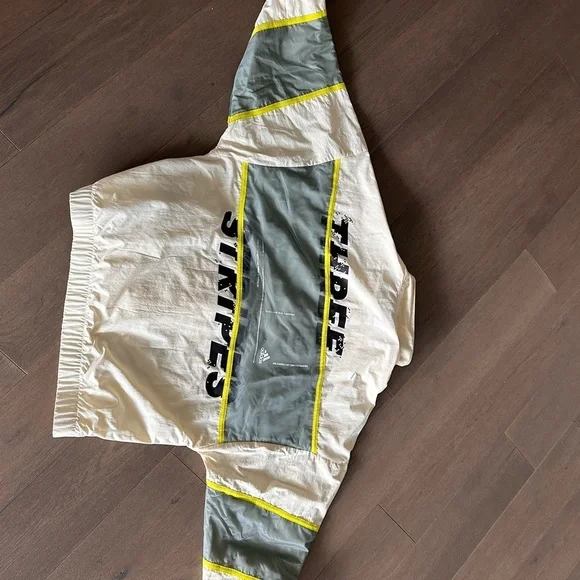 Adidas training woven jacket windbreaker​​​ - Picture 3 of 4